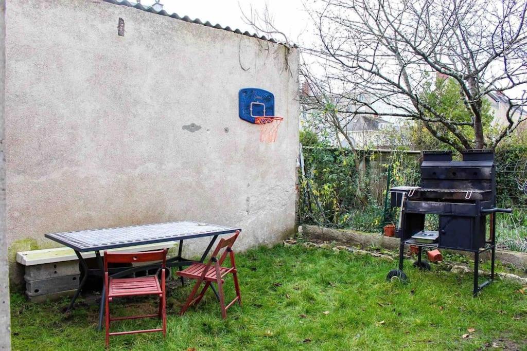 Studio Avec Jardin A Tours Apartamento Exterior foto